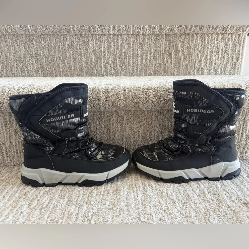 Hobibear boys kids winter snow boots. Size 2.